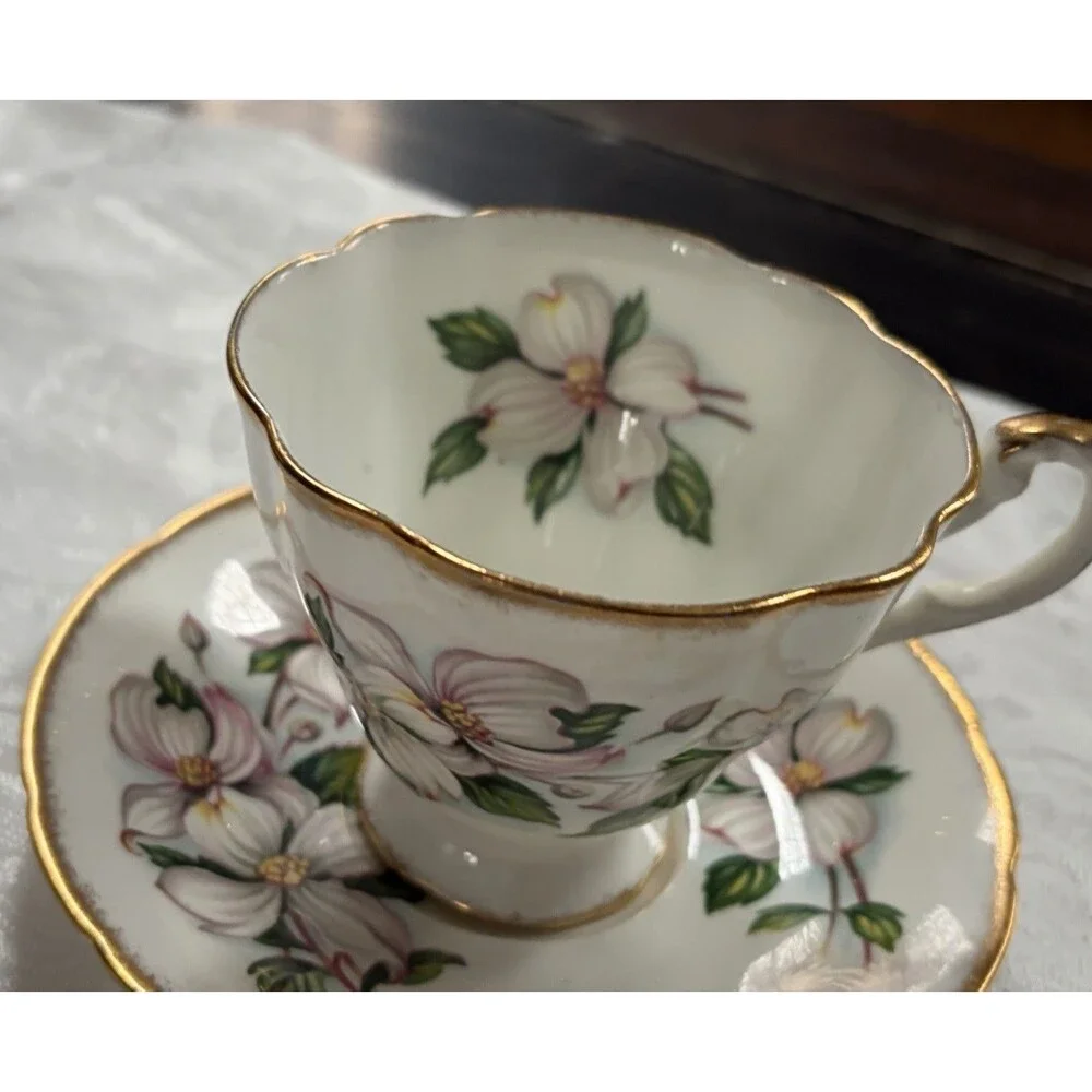 Paragon China Cup & Saucer | Canadian Provincial Flowers | Dogwood Blossoms